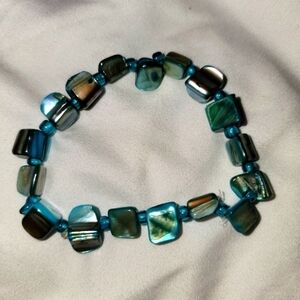 Turquoise Shell Bead Stretch Bracelet Aqua Teal Green Blue